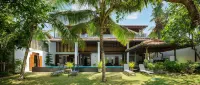 Royal Indigo Villa Hotels in Talpe