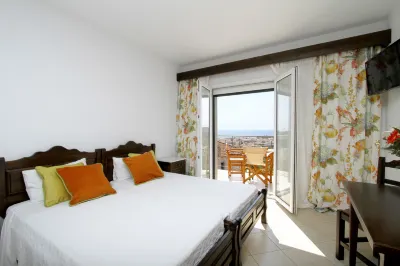 Amigdalies Hotels in 