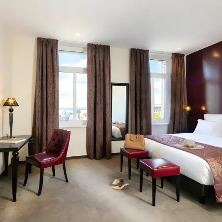 Arok Hotel