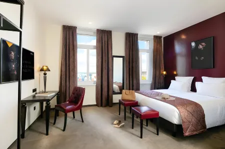 Arok Hotel