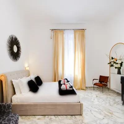 Queen Palace Suites Hotels near Teatro Argentina