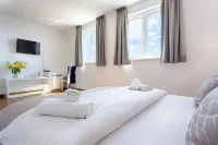 Adriatic Queen Rooms & Apartments