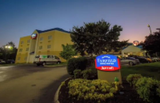 Fairfield Inn & Suites Knoxville/East Hotels in Knoxville