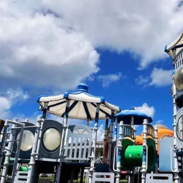 LOW COST RESORT MANZA BEACH