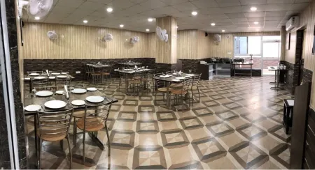 The Park Residency Отели рядом с достопримечательностью «ЮНИВЕРСИТИ ШАРДА»