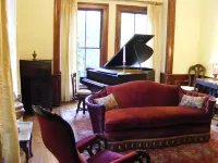 Adair Manor Bed & Breakfast Hotels in Adairsville