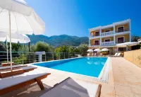 Summertime Inn - Infinity Pools