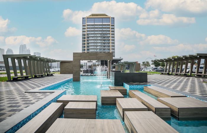 Hotel Holiday International