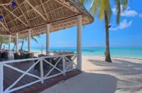 Sultan Sands Island Resort - Beach