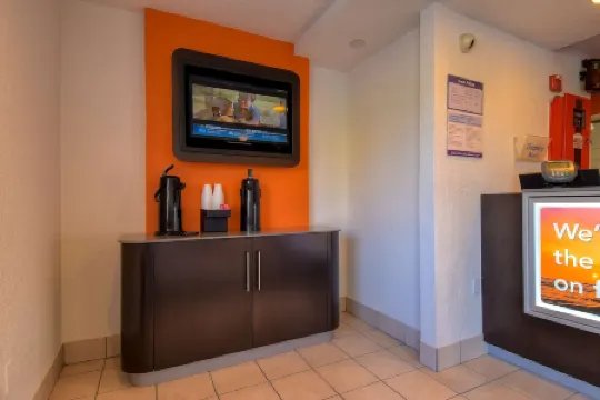 Motel 6 Rowland Heights, CA - Los Angeles - Pomona