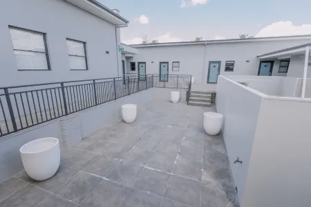 Studios on Beaumont Отели в г. Гамильтон