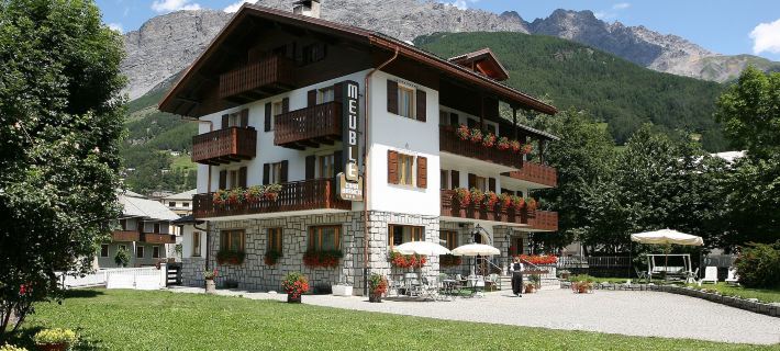 Meublè Cima Bianca Garni Hotels in Bormio