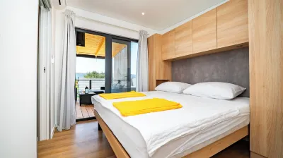 House Red Earth - Kastel Stafilic