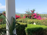 Highly comfortable family-friendly apartment in lovely area Hotels in Charkeia