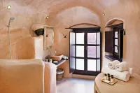 أزاليا هاوزيز فنادق في فينيكيا