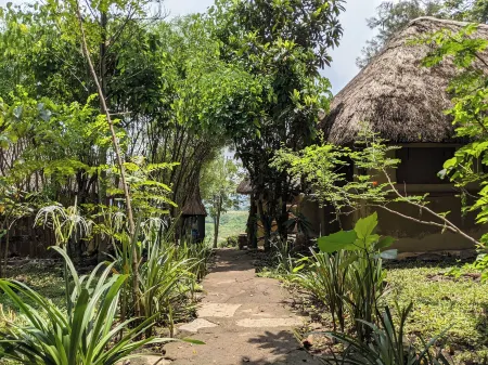 Pumba Safari Cottages Отели в г. Bunyaruguru