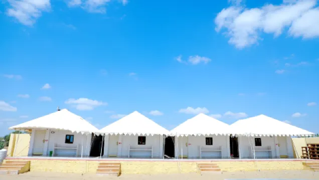 席斯瑪哈沙漠露營酒店