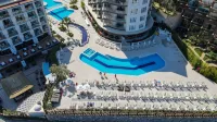 Ramada Hotel & Suites by Wyndham Kusadasi - 4-Sterne