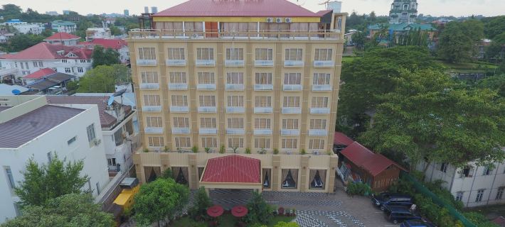 Reno Hotel Hotels in Kamayut