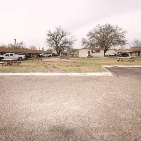 Andrews Motor Inn