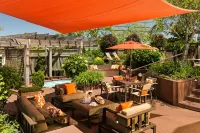 Crowne Pointe Historic Inn Adults Only - Spa