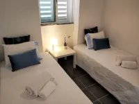 Sleep & Go Faro Airport Guest House