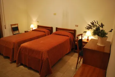 Albergo Smeraldo Hotels in Borghetto-melara