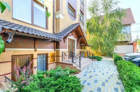 Hotel Park Suites Отели рядом с достопримечательностью «Парк-Дендрарий»