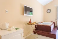Flamingo Hotel & Spa - Pet Friendly - Bathtub