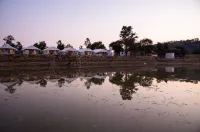 Padmavati Lake Resort Hotels in Chittaurgarh