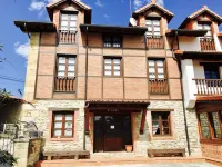 Posada la Cabaña de Salmon Hotels in Vispieres