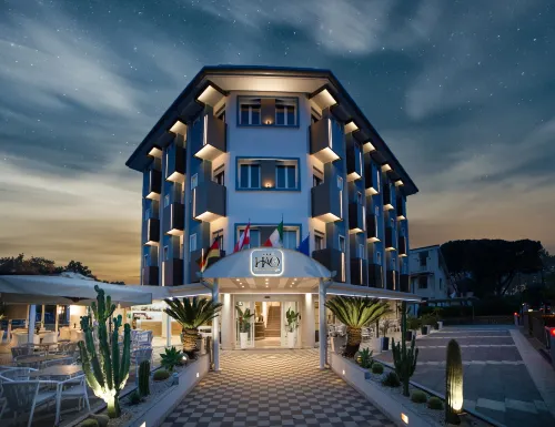 Hotel All'Orologio 3 Stelle Superior فنادق في كاورلي