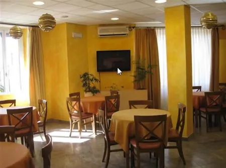 Hotel Corallo Отели рядом с достопримечательностью «PORT OF FINALE»