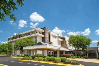 DoubleTree by Hilton Columbia Hotels in Seven Oaks