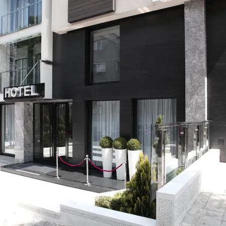 Nova City Garni Hotel Signature Collection Отели рядом с достопримечательностью «Палилула»