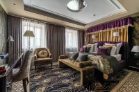 Albora Hotels near مسرح مارينسكي