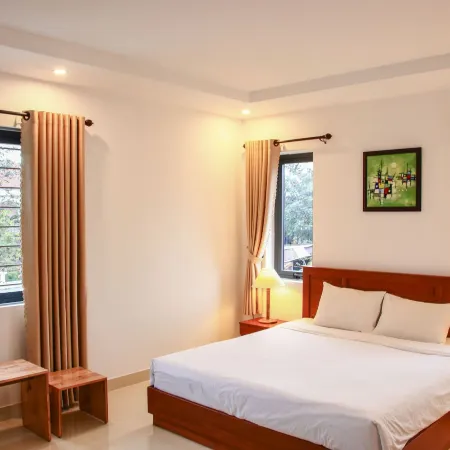 Hoi An New Life Homestay & Villa Отели рядом с достопримечательностью «Thay Pagoda»