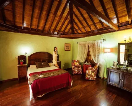 Hotel Rural Casa de Los Camellos Hotels in Comarca Este