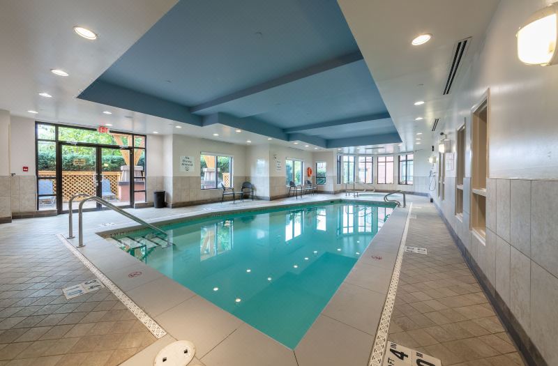 Holiday Inn Express & Suites Riverport Richmond by IHG photo 2