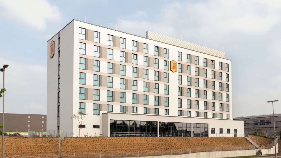 Super 8 by Wyndham Oberhausen