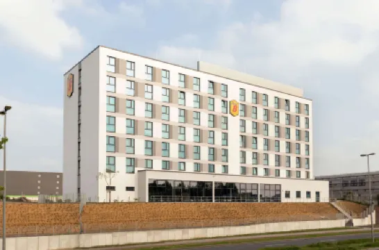 Super 8 by Wyndham Oberhausen Hotels near CentrO Oberhausen