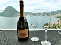 Breathtaking View for a Romantic Stay