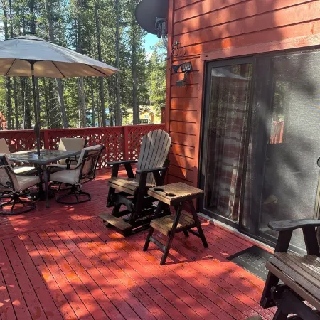 Cozy Mountain Retreat