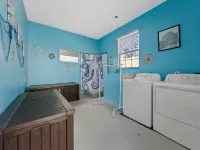 Rainforest apartment with shared Pool in brilliant St. Petersburg