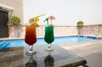 Belanova Apartments and Suites - Rooftop Pools