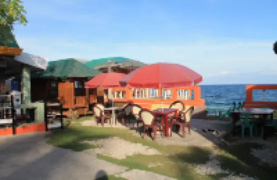 Maxvir Inn Beach Resort