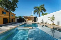 Hotel Mid Project - familiares