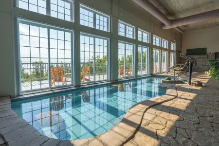 Hôtel et Pavillons le Petit Manoir du Casino Отели в г. Шарлевуа-Эст