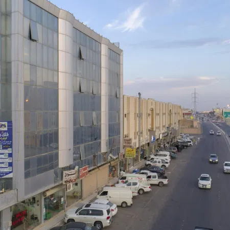 Al Eairy Furnished Apartments Qassim 4