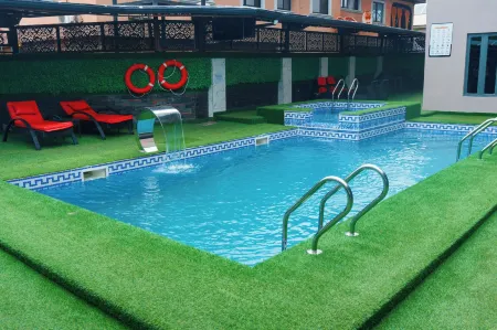 Rolarz Resorts & Hotel